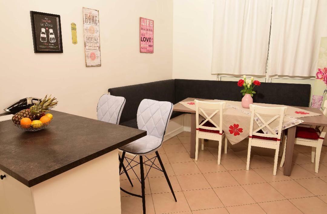 Ferienwohnung Studio Tami I Barbi Opatija Exterior foto