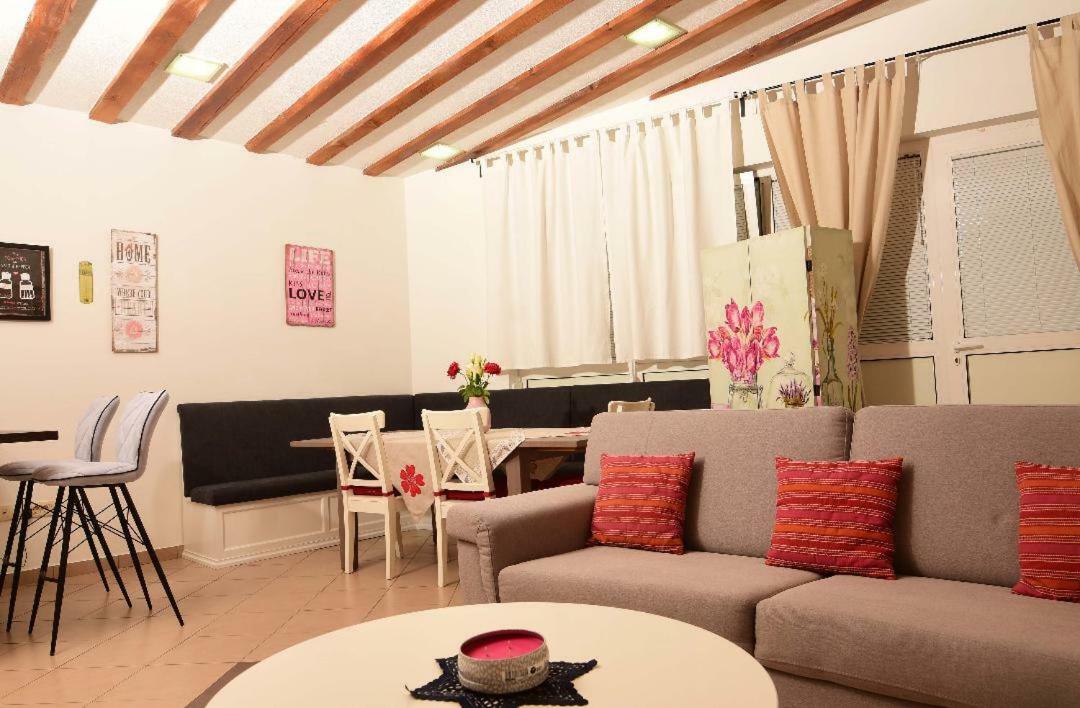 Ferienwohnung Studio Tami I Barbi Opatija Exterior foto